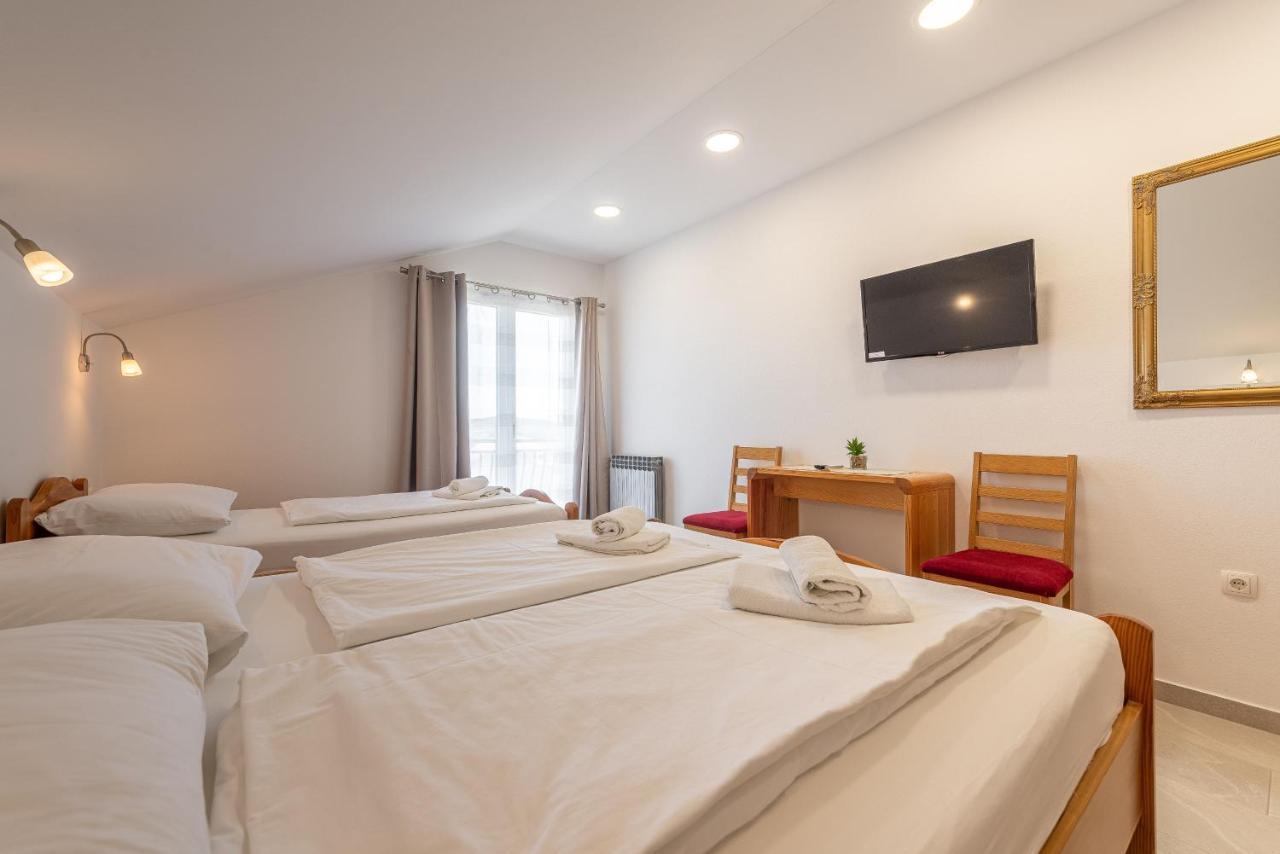 Bed & Breakfast Maki Biograd Na Moru Eksteriør bilde