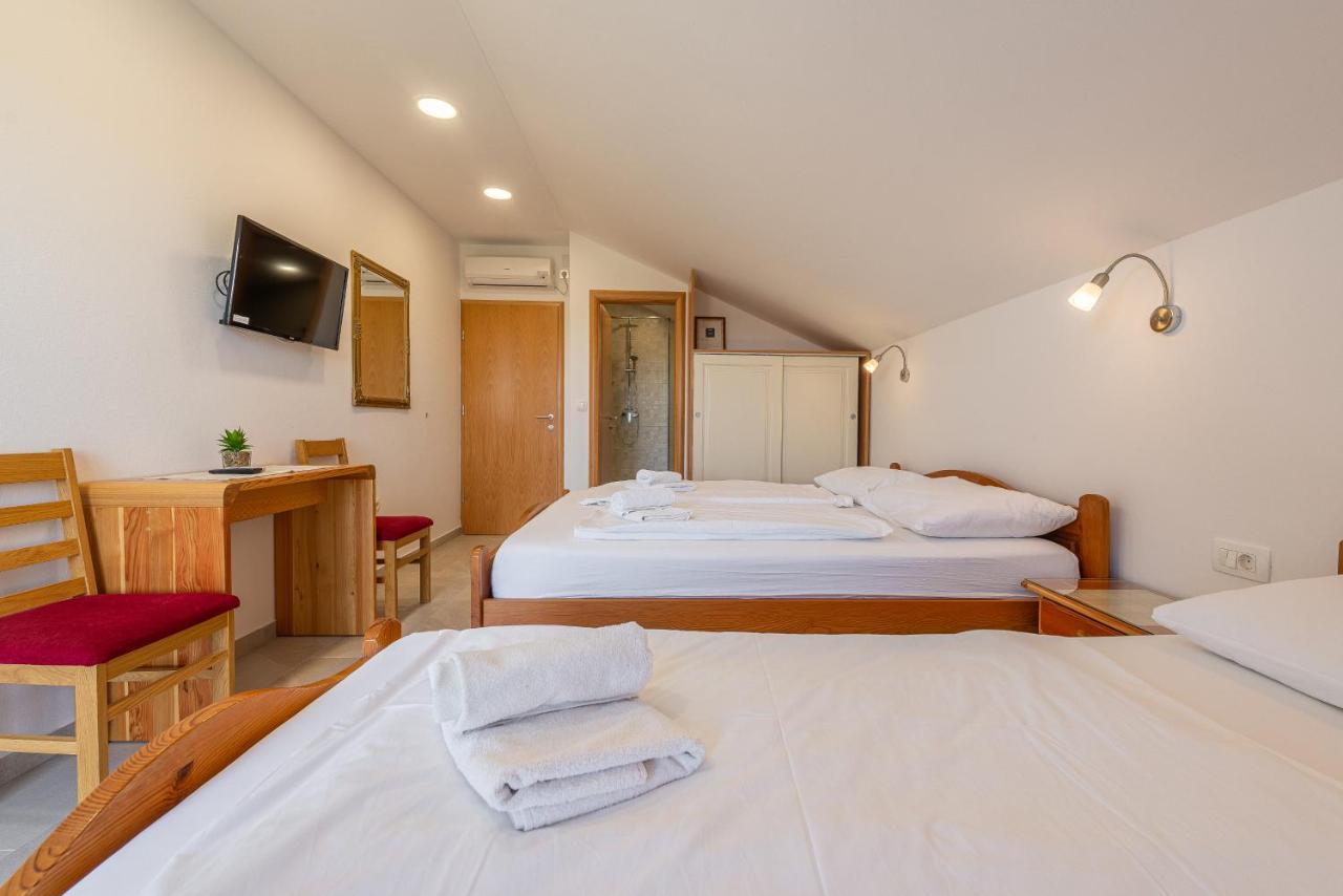 Bed & Breakfast Maki Biograd Na Moru Eksteriør bilde