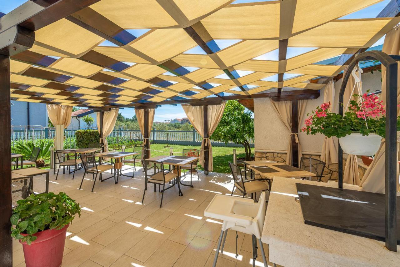 Bed & Breakfast Maki Biograd Na Moru Eksteriør bilde