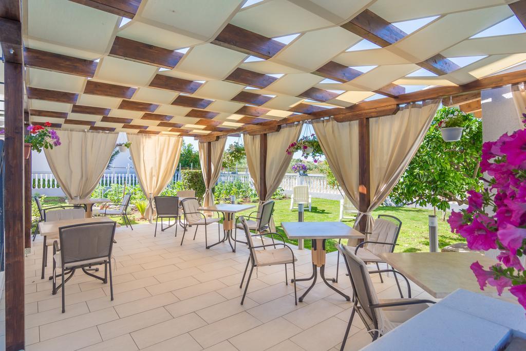 Bed & Breakfast Maki Biograd Na Moru Eksteriør bilde